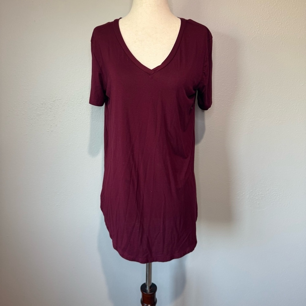 Women's V-Neck Burgundy Top